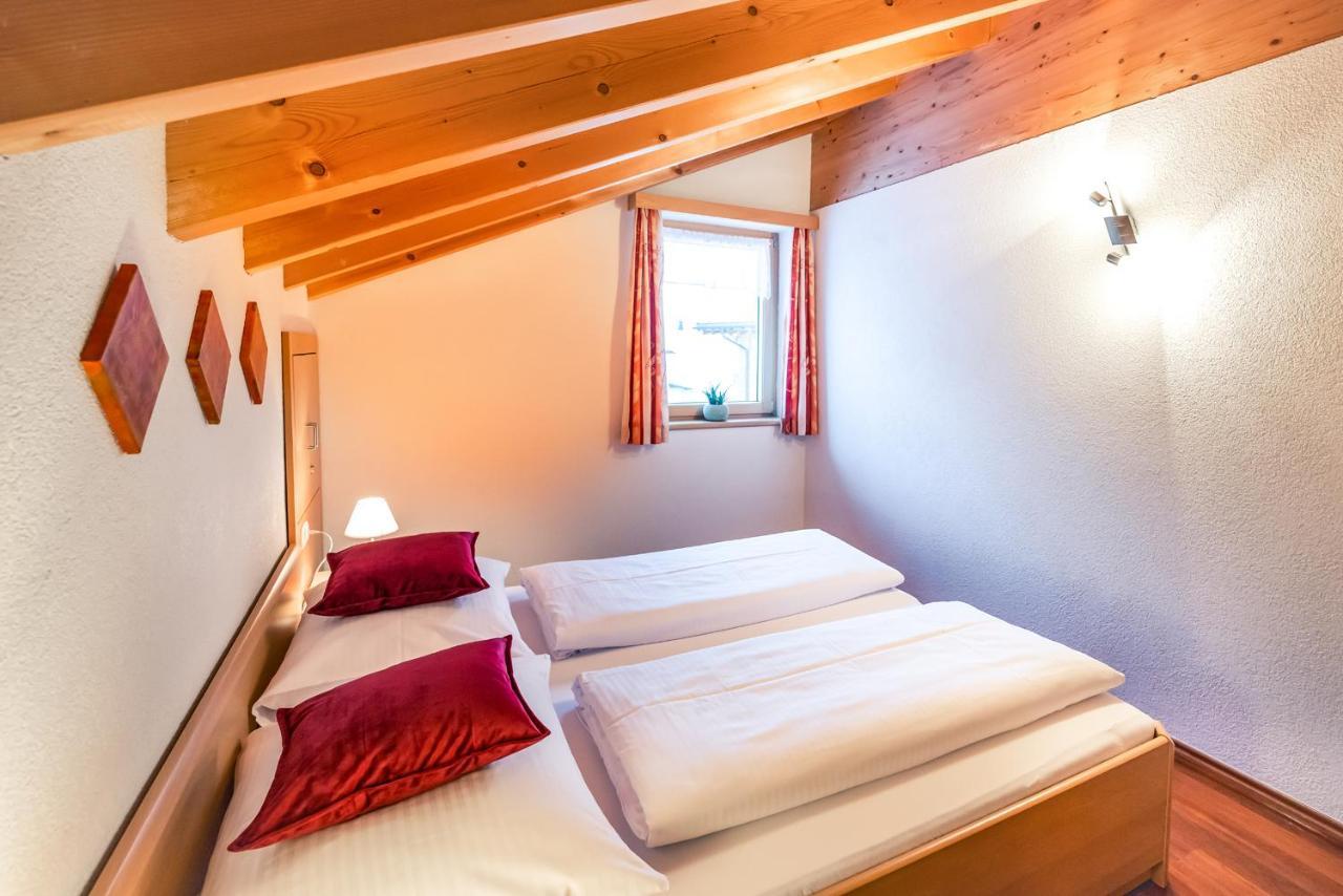 Appartamento Haus Rothorn Schröcken Esterno foto