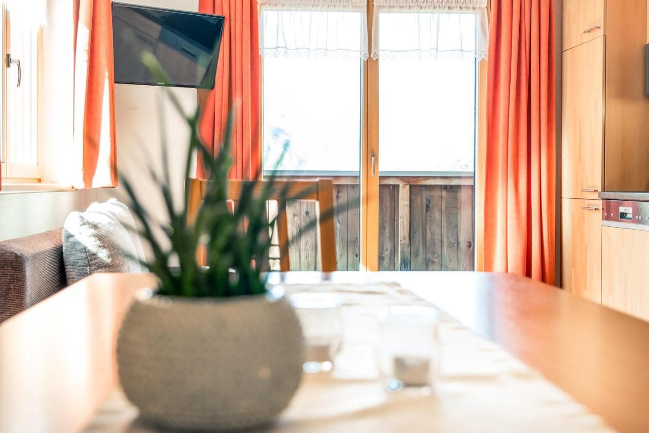 Appartamento Haus Rothorn Schröcken Esterno foto