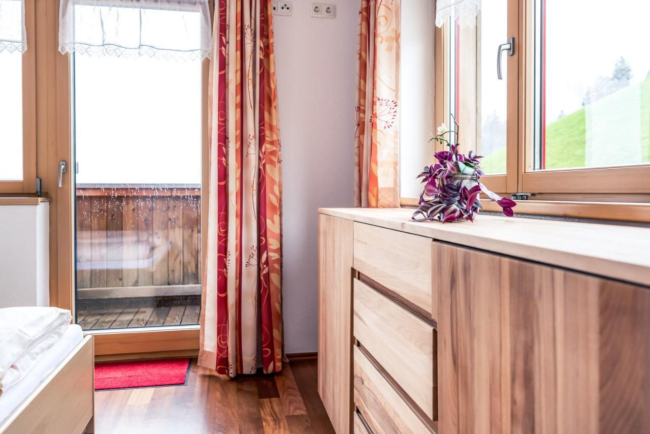 Appartamento Haus Rothorn Schröcken Esterno foto