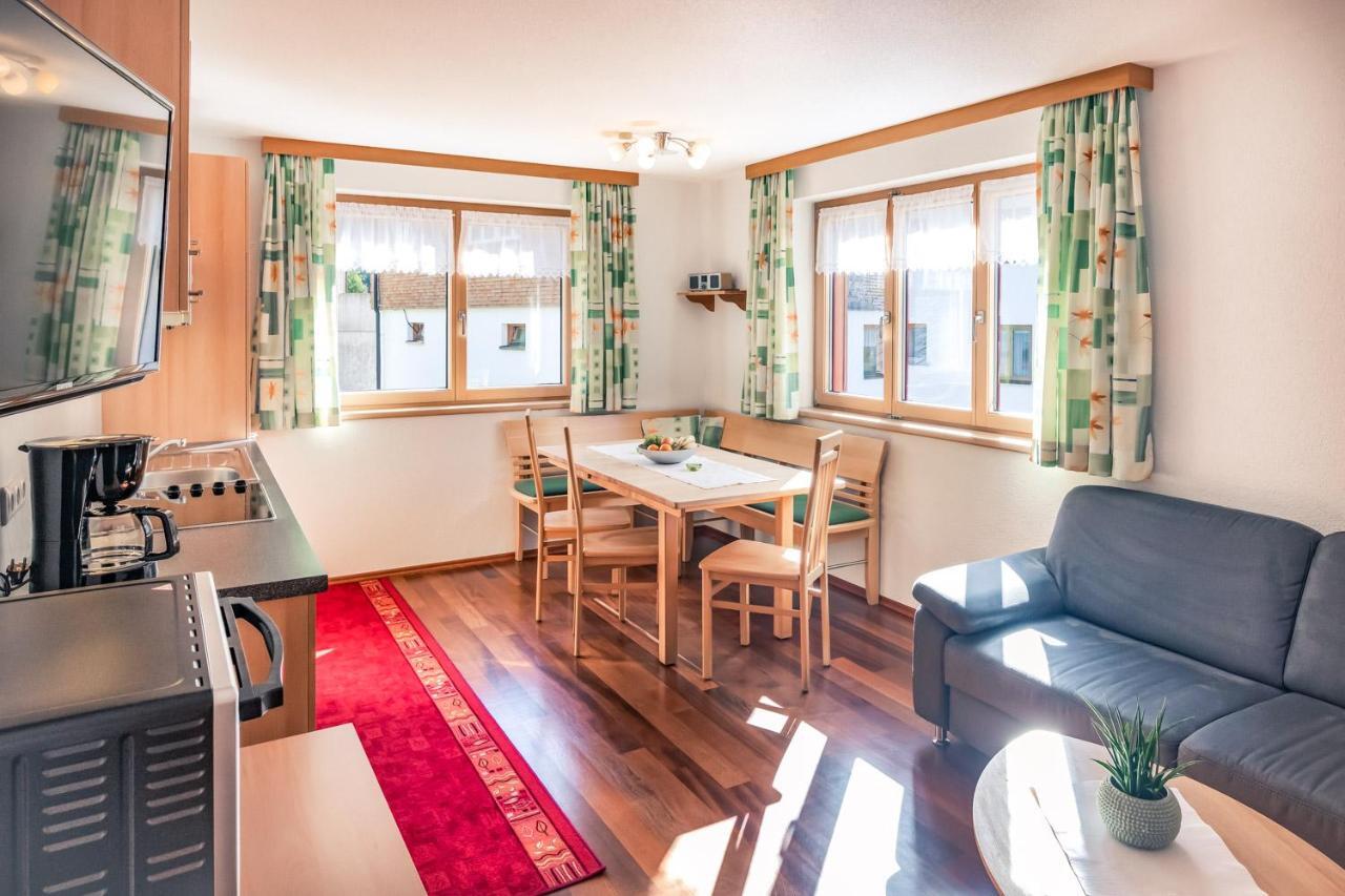 Appartamento Haus Rothorn Schröcken Esterno foto